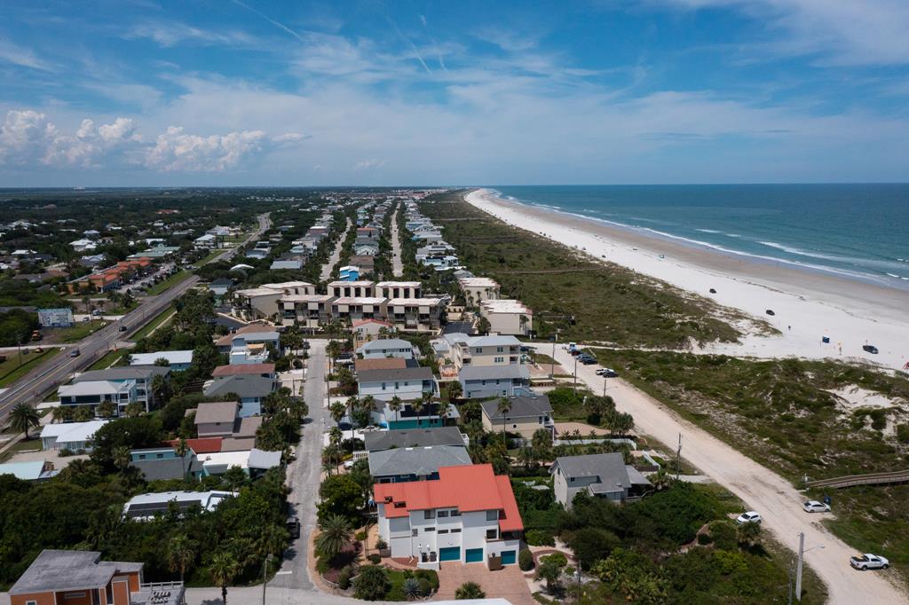 Althea's Beach House Ocean Front Crescent Beach Vacation Rental