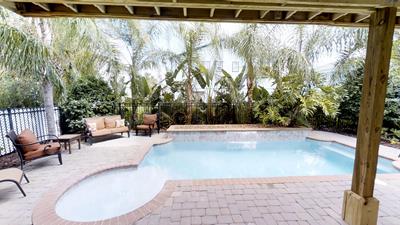 Sunsetter - 4 Bedroom Pool Home