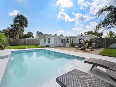 Salt Runner - 3 bedroom 2 bath remodeled pool home in Davis Shores