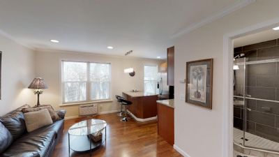 King Street Suite 1