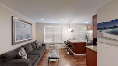 King Suites Unit 4