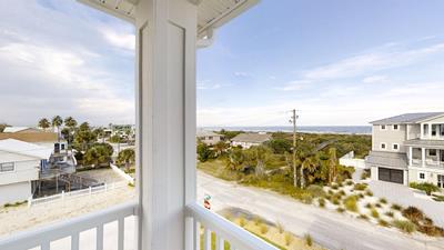 Sharkey House- 5 bedroom Oceanview home
